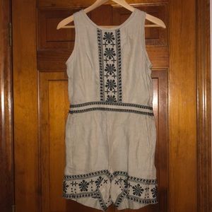 Loft romper with black details